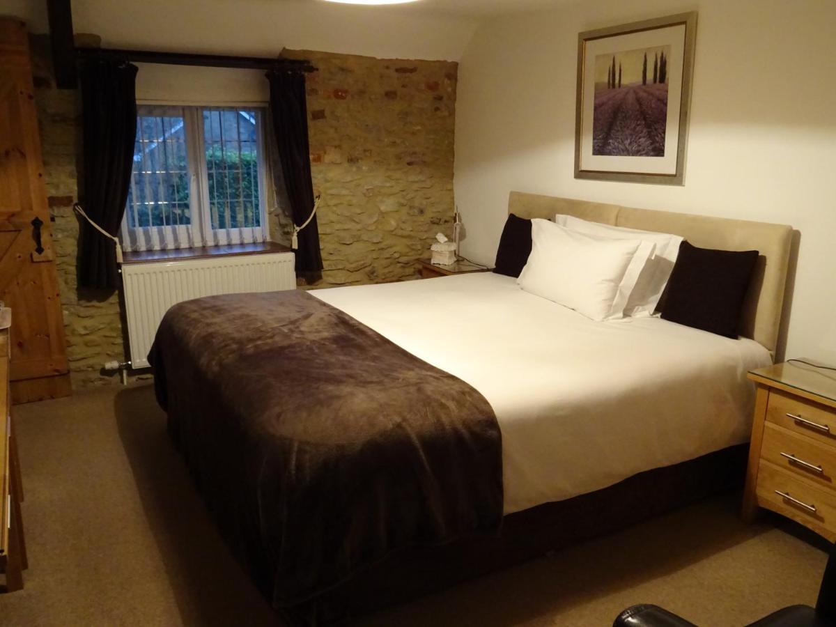 Bed and Breakfast Quiet Woman House Halstock Exterior foto